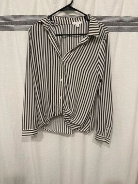 Charming Charlie Black and White Striped Button-Down Twist Hem Top